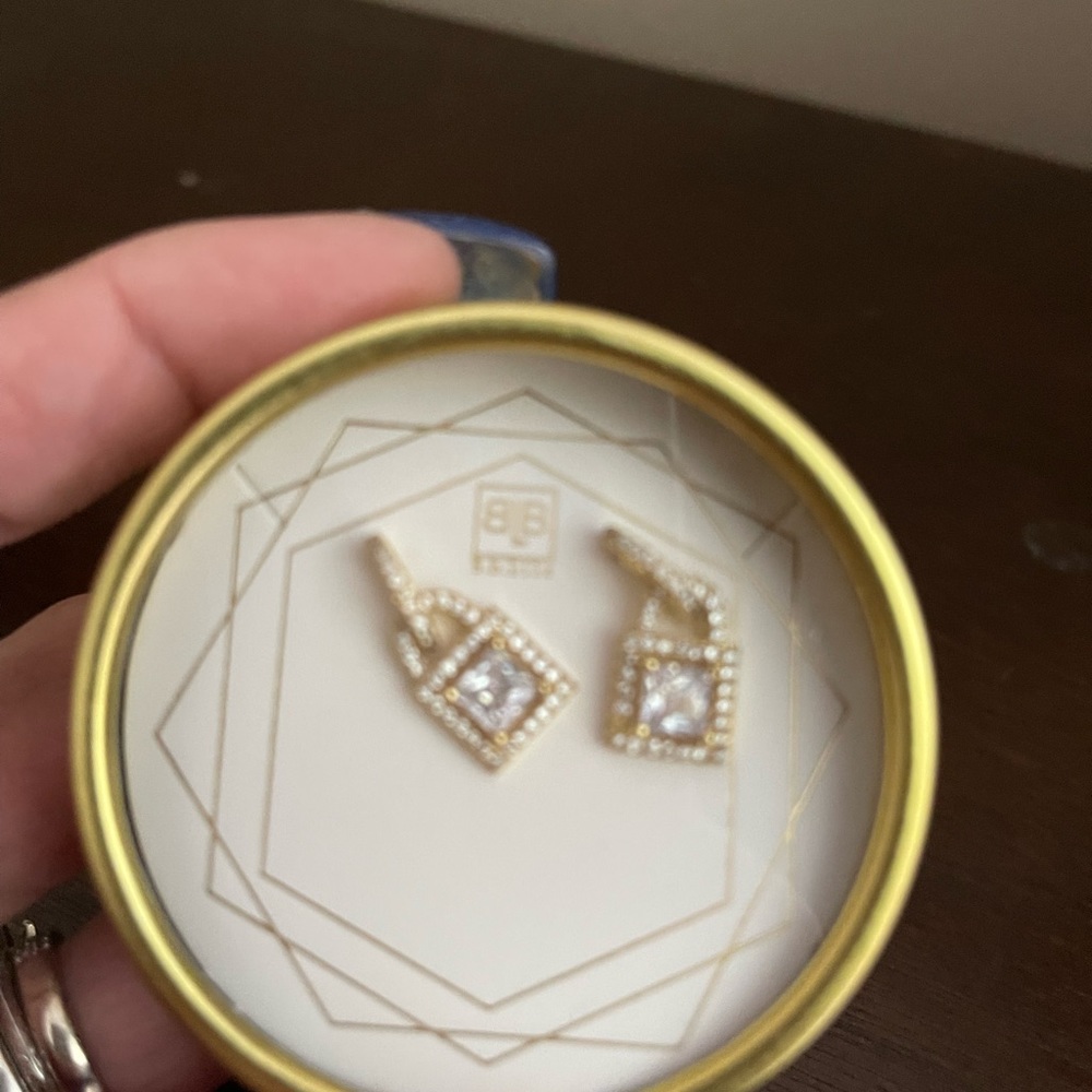 BB Lila gold earrings